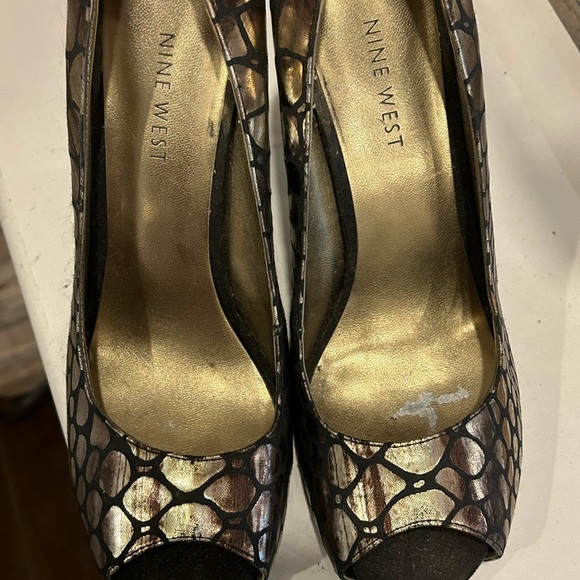 NINE WEST size 7 - Picture 2 of 6